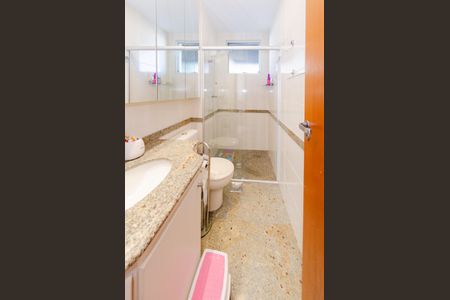 Apartamento à venda com 130m², 3 quartos e 3 vagasBanheiro social