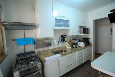 Apartamento à venda com 80m², 2 quartos e sem vagaCozinha