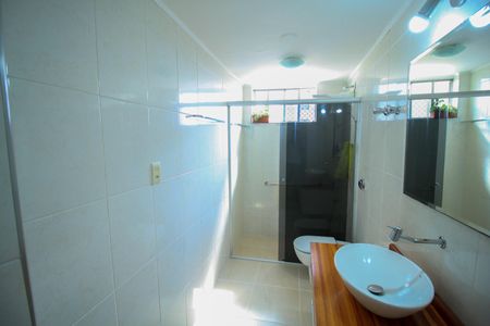 Apartamento à venda com 80m², 2 quartos e sem vagaBanheiro