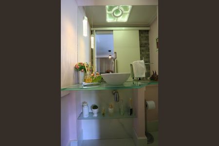 Apartamento para alugar com 145m², 3 quartos e 3 vagasLavabo