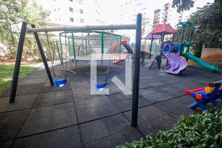 Apartamento para alugar com 145m², 3 quartos e 3 vagasÁrea comum - Playground