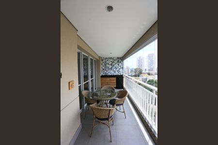 Apartamento para alugar com 145m², 3 quartos e 3 vagasVaranda