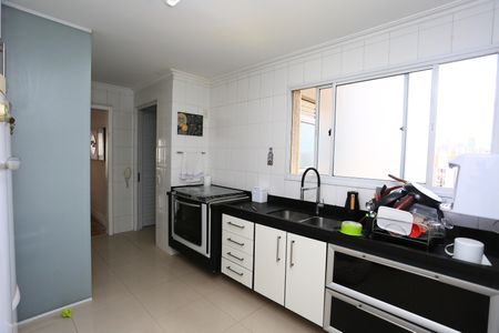 Apartamento para alugar com 145m², 3 quartos e 3 vagascozinha