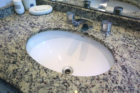 Apartamento para alugar com 145m², 3 quartos e 3 vagasBanheiro da Suíte 1