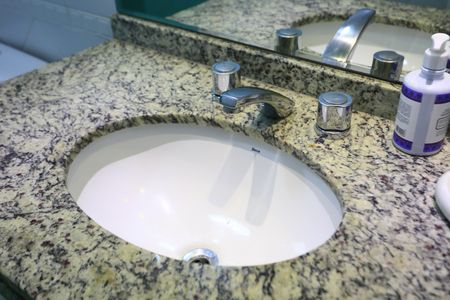 Apartamento para alugar com 145m², 3 quartos e 3 vagasBanheiro da Suíte 2