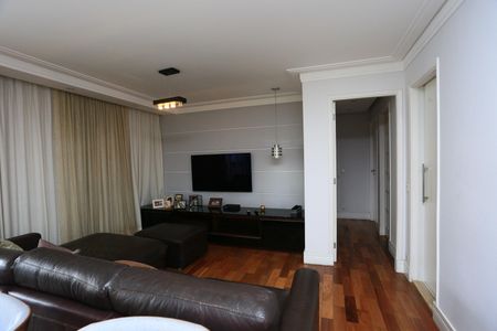 Apartamento para alugar com 145m², 3 quartos e 3 vagassala