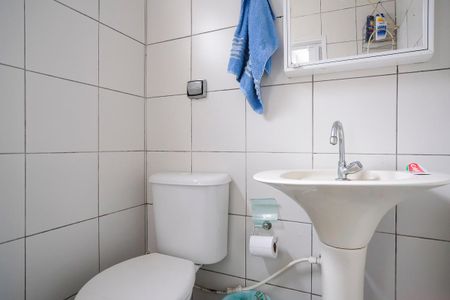 Casa à venda com 250m², 5 quartos e 3 vagasBanheiro da edícula