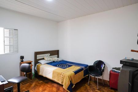 Casa à venda com 250m², 5 quartos e 3 vagasQuarto da edícula