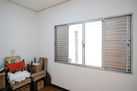 Casa à venda com 250m², 5 quartos e 3 vagasQuarto 2