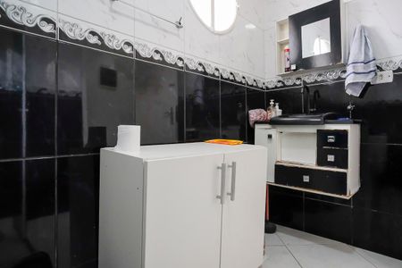 Casa à venda com 250m², 5 quartos e 3 vagasBanheiro