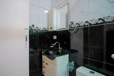 Casa à venda com 250m², 5 quartos e 3 vagasBanheiro da suíte