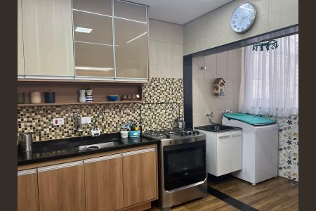 Apartamento à venda com 66m², 2 quartos e 1 vagaCozinha
