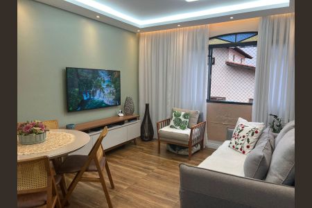 Apartamento à venda com 66m², 2 quartos e 1 vagaSala