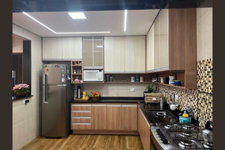 Apartamento à venda com 66m², 2 quartos e 1 vagaCozinha