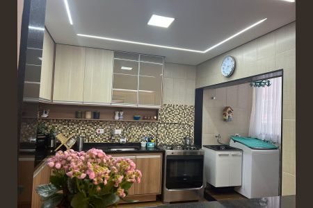 Apartamento à venda com 66m², 2 quartos e 1 vagaCozinha