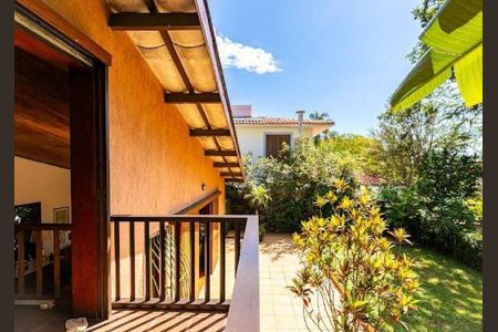 Casa à venda com 3 quartos, 250m² em Jardim Guedala, São Paulo