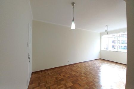 Apartamento à venda com 120m², 3 quartos e 1 vaga Apartamento à venda com 120m², 3 quartos e 1 vagaSala de Jantar