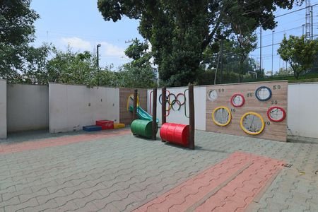 Apartamento para alugar com 72m², 3 quartos e 2 vagasÁrea comum - Playground