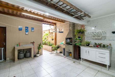 Casa à venda com 137m², 3 quartos e 2 vagasÁrea Externa