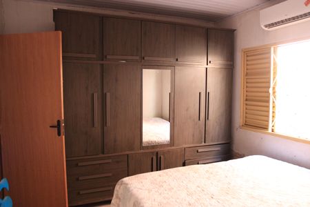 Casa para alugar com 150m², 3 quartos e 2 vagasSuíte