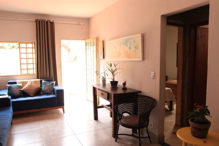 Sala de casa para alugar com 3 quartos, 150m² em Feliz, Goiânia