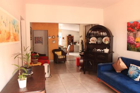 Sala de casa para alugar com 3 quartos, 150m² em Feliz, Goiânia