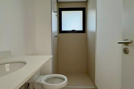 Apartamento à venda com 195m², 4 quartos e 3 vagasBanheiro da Suíte 2