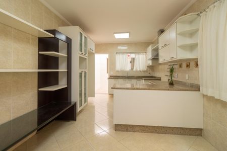 Casa à venda com 250m², 4 quartos e 2 vagasCozinha