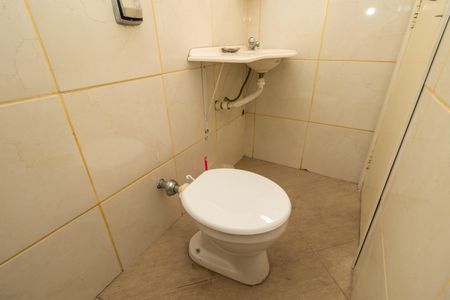 Casa à venda com 250m², 4 quartos e 2 vagasBanheiro de Serviço