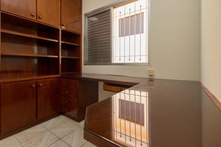 Casa à venda com 250m², 4 quartos e 2 vagasQuarto 1