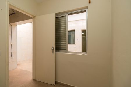 Casa à venda com 250m², 4 quartos e 2 vagasQuarto de Serviço