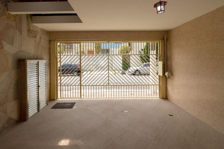 Casa à venda com 250m², 4 quartos e 2 vagasGaragem