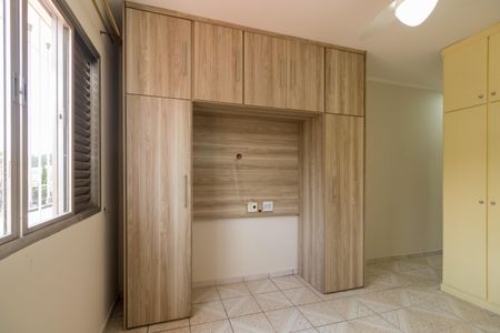 Casa à venda com 250m², 4 quartos e 2 vagasSuíte