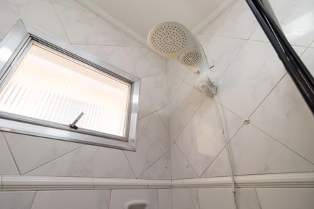 Casa à venda com 250m², 4 quartos e 2 vagasBanheiro Social