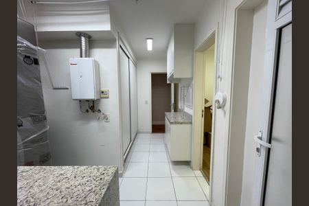 Apartamento à venda com 189m², 3 quartos e 3 vagas Apartamento à venda com 189m², 3 quartos e 3 vagasÁrea de Serviço