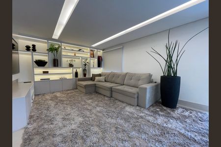 Apartamento à venda com 189m², 3 quartos e 3 vagas Apartamento à venda com 189m², 3 quartos e 3 vagasSala