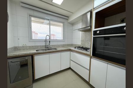 Apartamento à venda com 189m², 3 quartos e 3 vagas Apartamento à venda com 189m², 3 quartos e 3 vagasCozinha