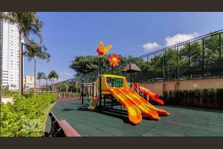 Apartamento à venda com 189m², 3 quartos e 3 vagas Apartamento à venda com 189m², 3 quartos e 3 vagasÁrea comum - Playground