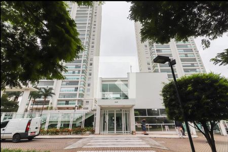 Apartamento à venda com 189m², 3 quartos e 3 vagas Apartamento à venda com 189m², 3 quartos e 3 vagasFachada e portaria