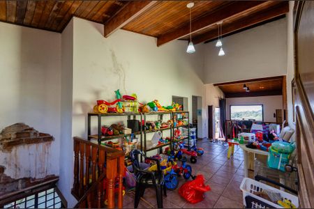 Casa à venda com 133m², 3 quartos e 2 vagasSala