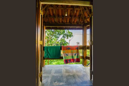 Casa à venda com 133m², 3 quartos e 2 vagasSuíte - Sacada