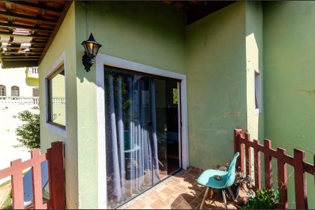 Sala- Sacada de casa à venda com 3 quartos, 133m² em Jardim Peri, São Paulo