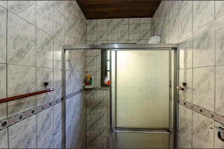 Casa à venda com 133m², 3 quartos e 2 vagasBanheiro