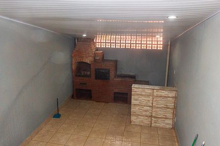 Casa para alugar com 96m², 2 quartos e 1 vaga Casa para alugar com 96m², 2 quartos e 1 vagaChurrasqueira