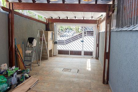 Garagem de casa para alugar com 2 quartos, 96m² em Jardim Cristal, São Paulo