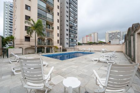Apartamento para alugar com 65m², 2 quartos e 2 vagasPiscina
