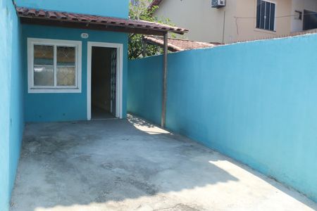 Garagem de casa para alugar com 2 quartos, 100m² em Jardim Alvorada, Nova Iguaçu