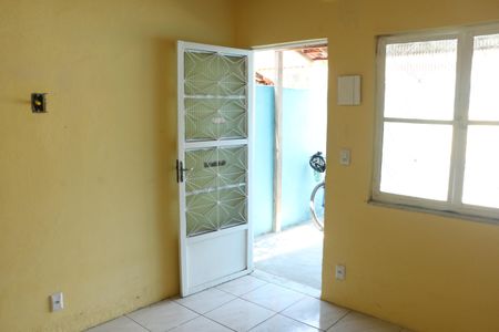 Sala de casa para alugar com 2 quartos, 100m² em Jardim Alvorada, Nova Iguaçu