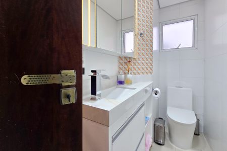 Apartamento à venda com 219m², 4 quartos e 4 vagas Apartamento à venda com 219m², 4 quartos e 4 vagasBanheiro da Suíte