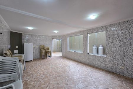 Apartamento à venda com 219m², 4 quartos e 4 vagas Apartamento à venda com 219m², 4 quartos e 4 vagasÁrea comum - Salão de festas